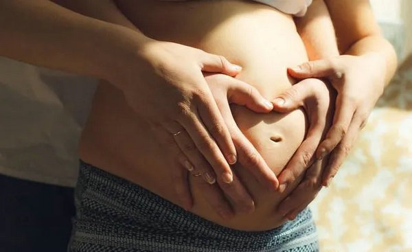 大龄女性备孕吃什么可以提高卵子质量.webp.jpg